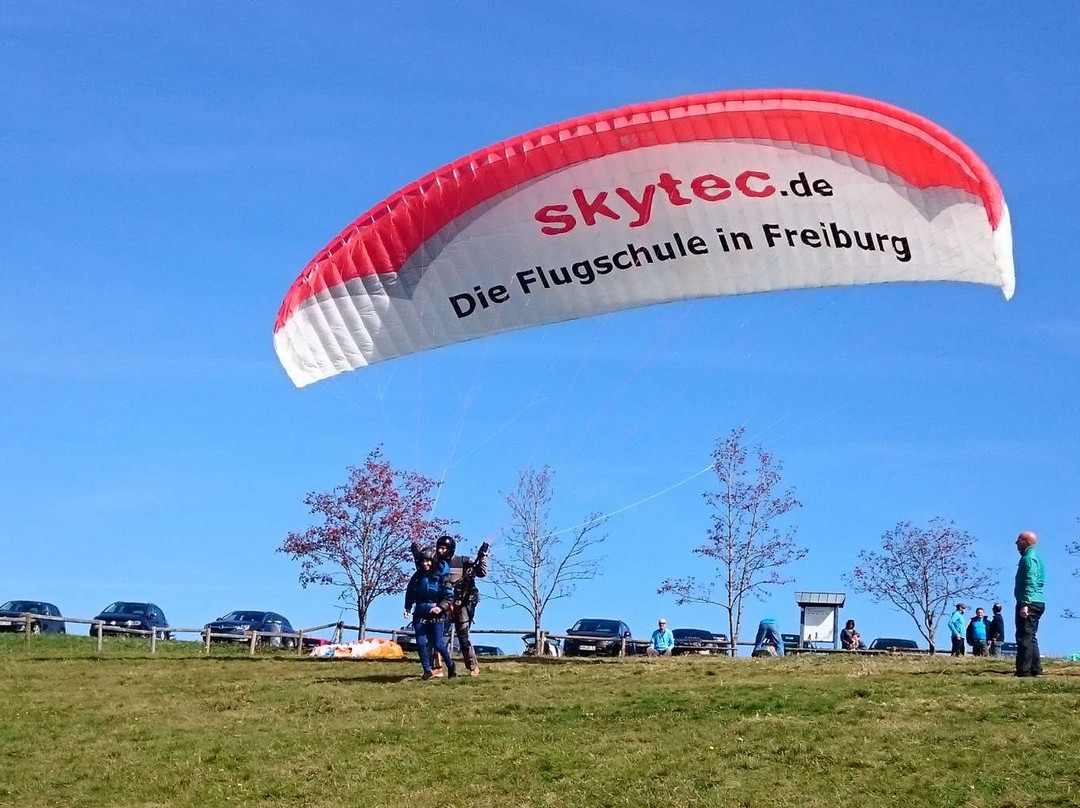 Gleitschirmschule Skytec-佛莱堡必去景点