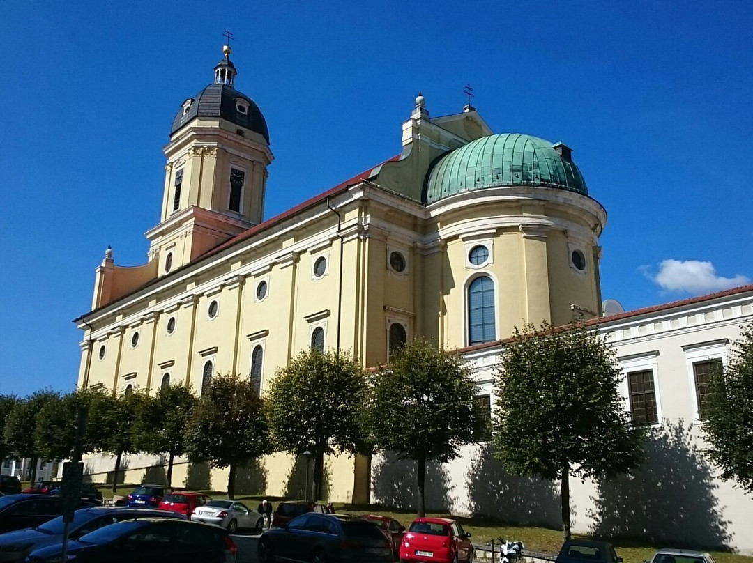 Hofkirche "Zu Unserer Lieben Frau"景点图片