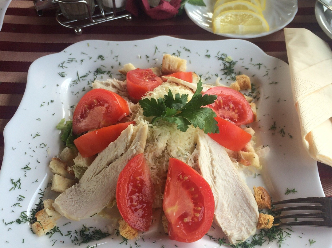 Shadeyka餐馆和美食-Bar Tri Medvedya