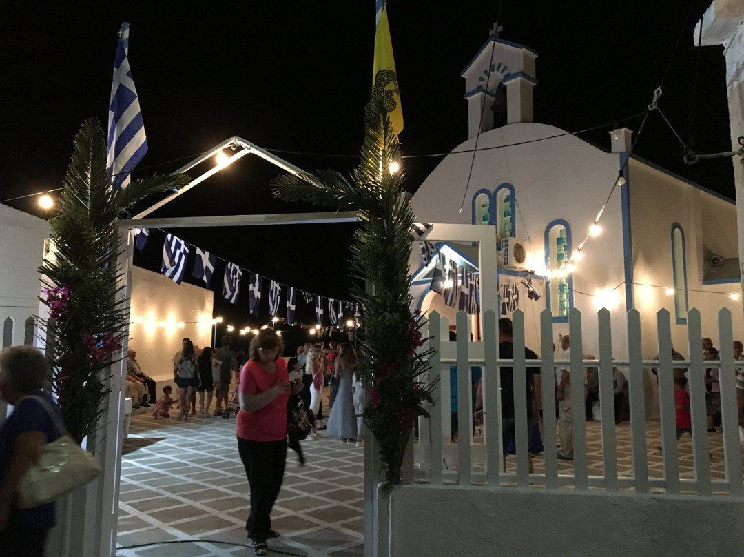Agia Paraskevi Church-Pollonia必去景点