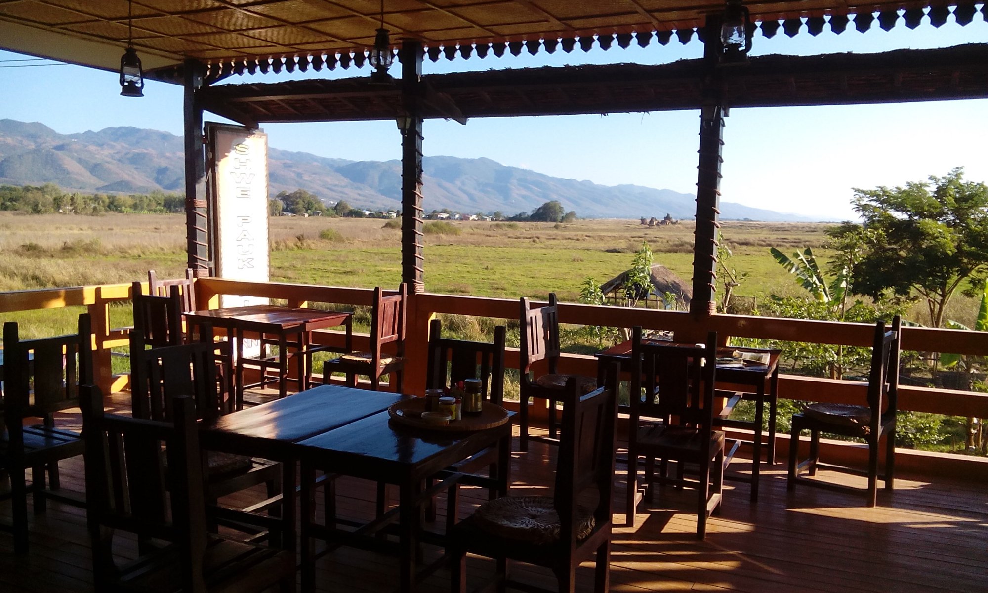 Shwe Pauk Pin Inthar House-泳池
