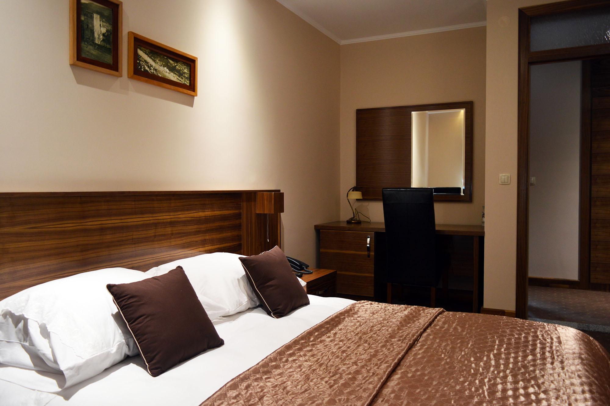 Hotel Central - Zvronik-官方