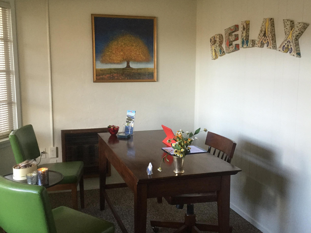 In the Zone Massage Therapy-毕晓普必去景点