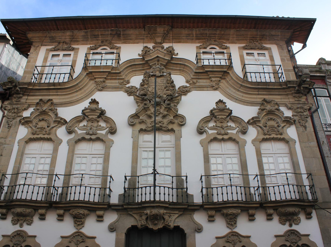 Casa dos Lobo Machado-吉马良斯必去景点