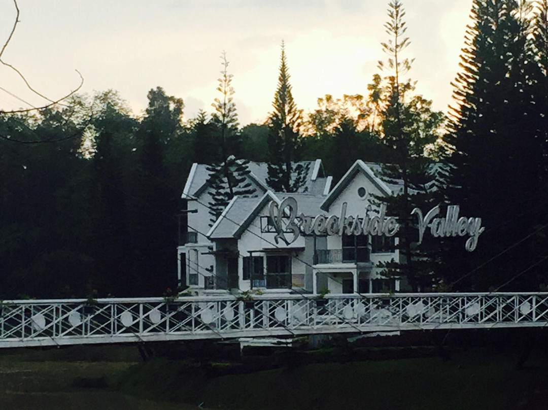 Strawberry Town-罗勇必去景点