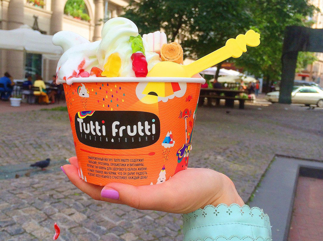 Stroykeramika餐馆和美食-Tutti Frutti Frozen Yogurt