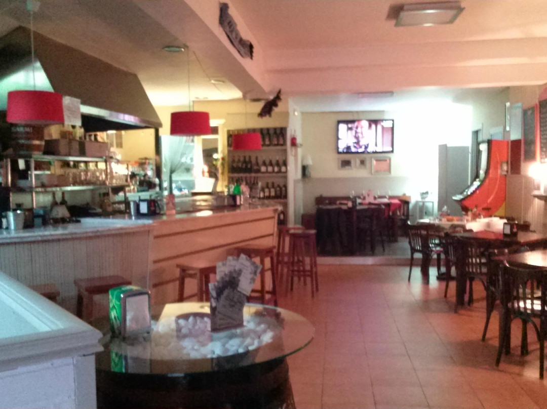 El Astillero餐馆和美食-La Barrica Bodega Cerveceria