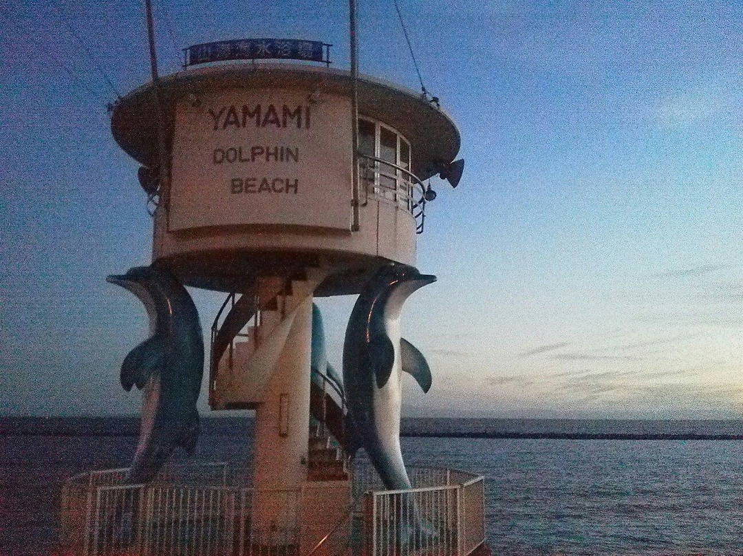 Yamami Beach景点图片