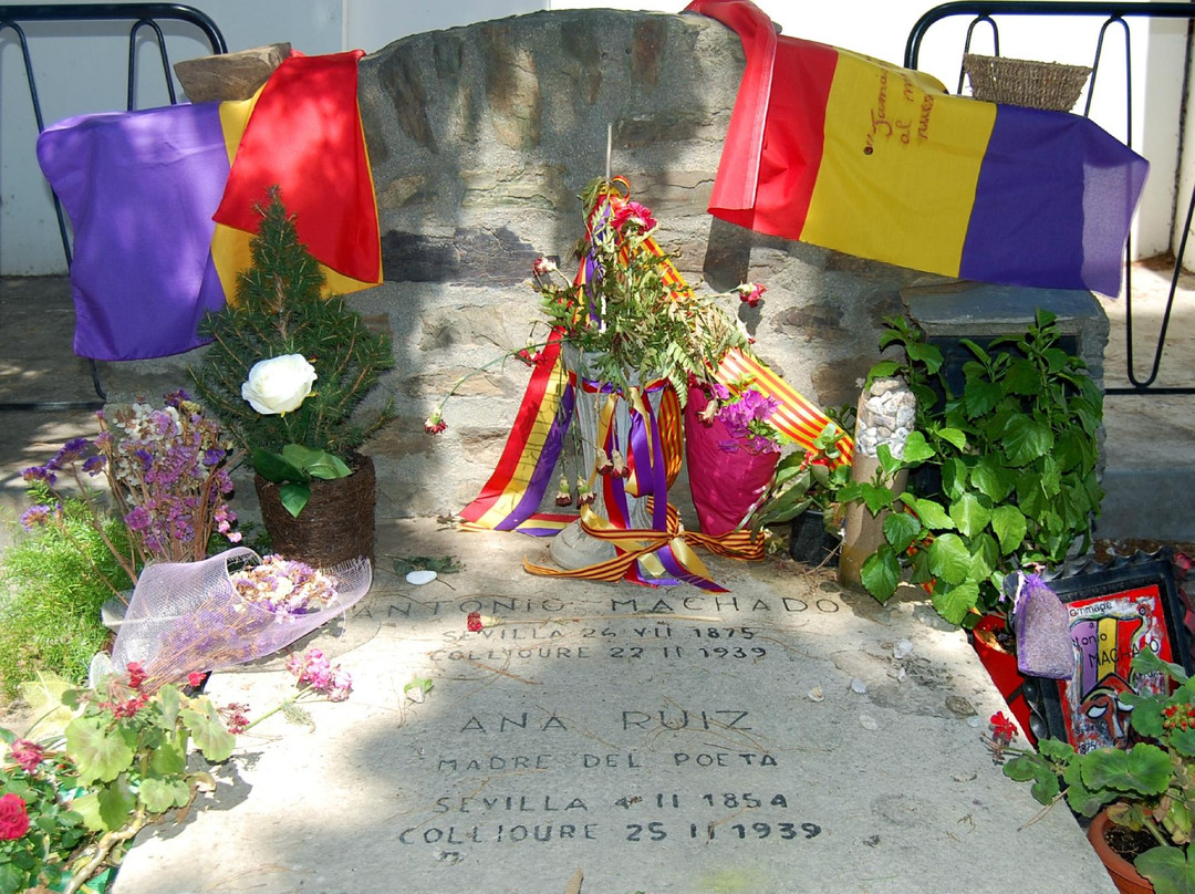 Tumba de Antonio Machado en el cementerio de Collioure景点图片