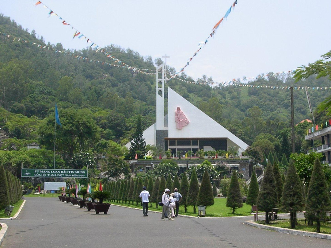 Duc Me Bai Dau-头顿必去景点