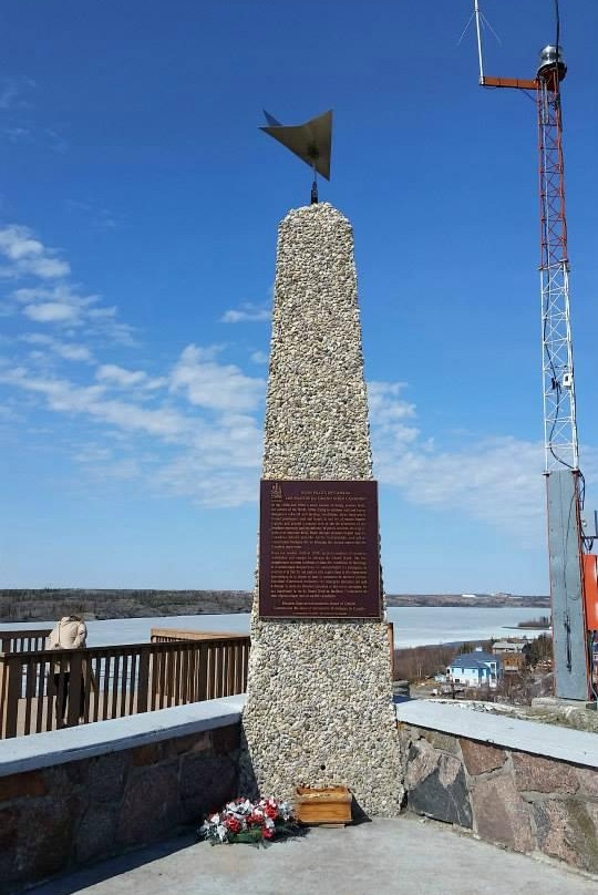 Bush Pilot's Monument-黄刀镇必去景点