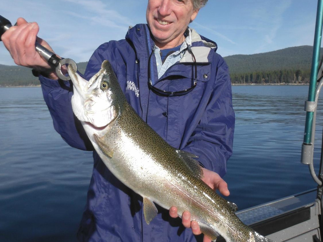 Sierra Fin Addicts Fishing Charters-因克莱恩村必去景点