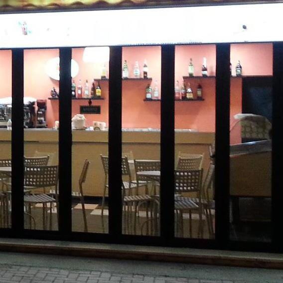 Bar Caffetteria, Pasticceria, Gelateria  Dolce Aurora-切塞纳蒂科必去景点