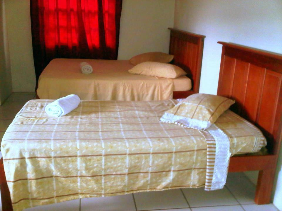 Royal Princess Apartments & Bar