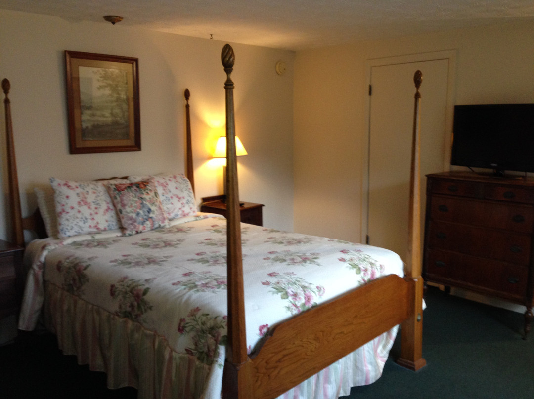 White Columns Motel主图