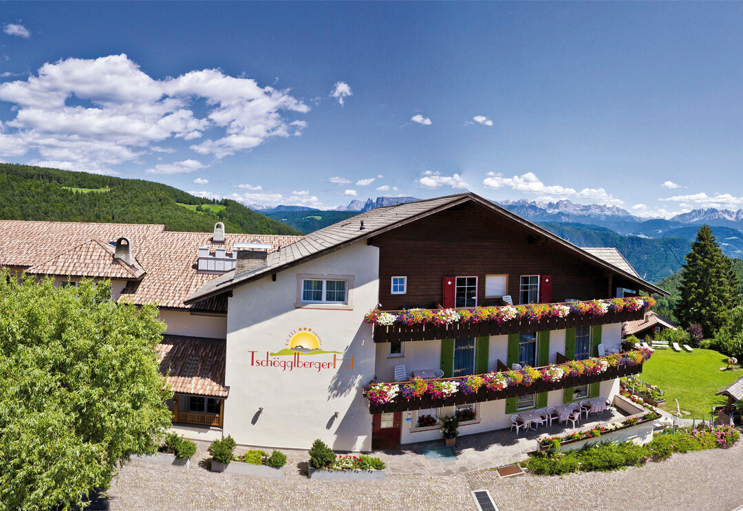 San Genesio Atesino酒店住宿-Hotel Tschögglbergerhof