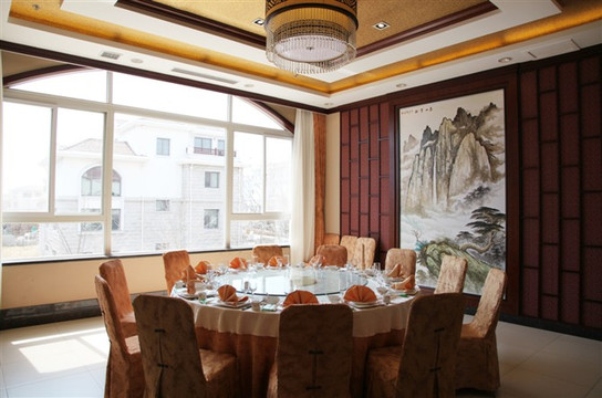 秦皇岛海滨花园大酒店主图