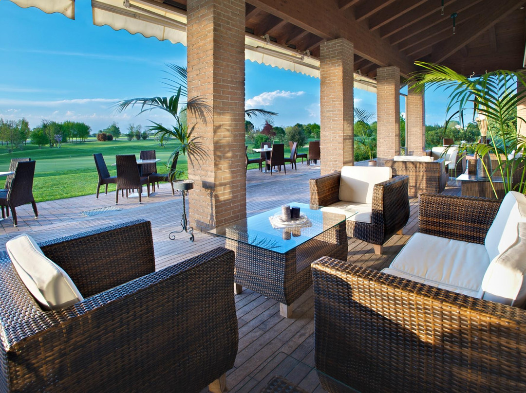 Hotel Golf Inn主图