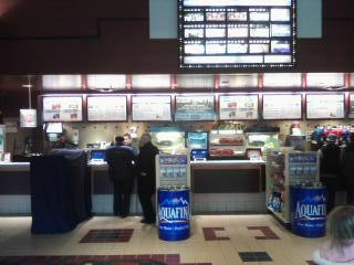 Phoenix Theatres Laurel Park-利沃尼亚必去景点