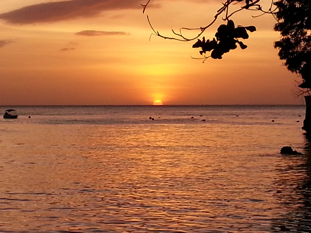 丁依威海滩-长滩岛必去景点