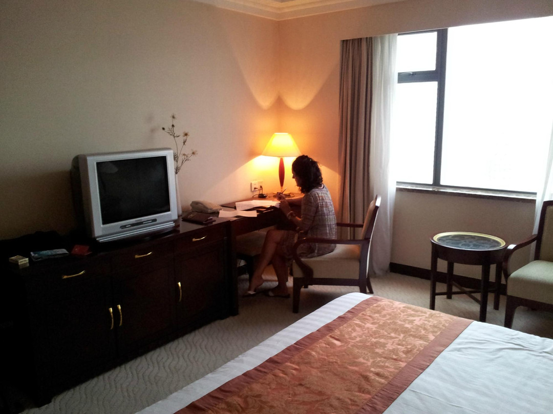 维也纳国际酒店上海火车站龙门店主图