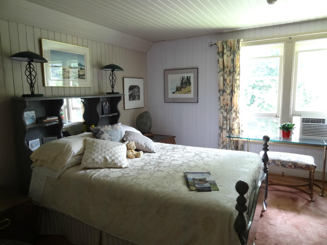 The Farmhouse Bed and Breakfast主图