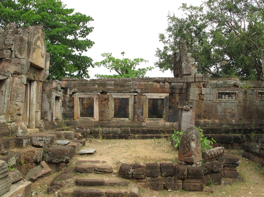 Phnom Chisor-Rovieng必去景点