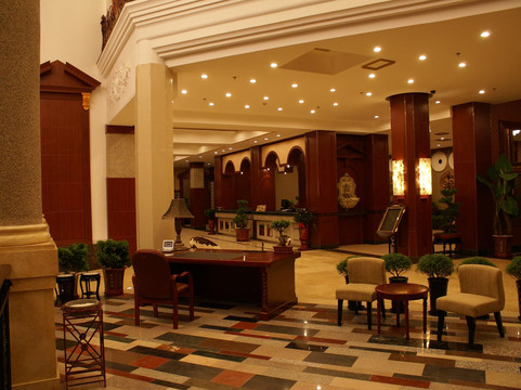 勃莱梅大酒店主图