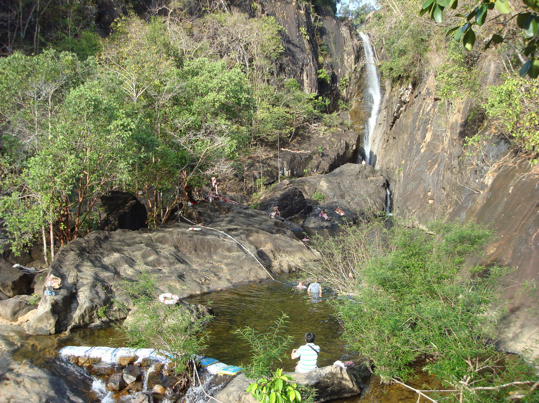 空仆瀑布-象岛必去景点