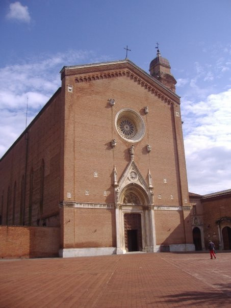Basilica di San Francesco-锡耶纳必去景点