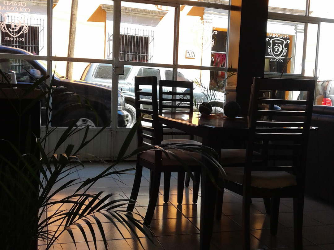 Hotel Grand Colonial主图