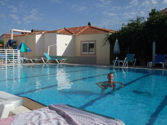 Pastida酒店住宿-玛丽埃塔公寓酒店