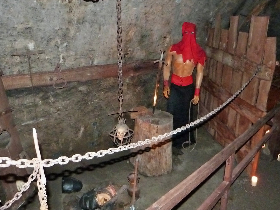 Cellar of Monsters-塔博尔必去景点