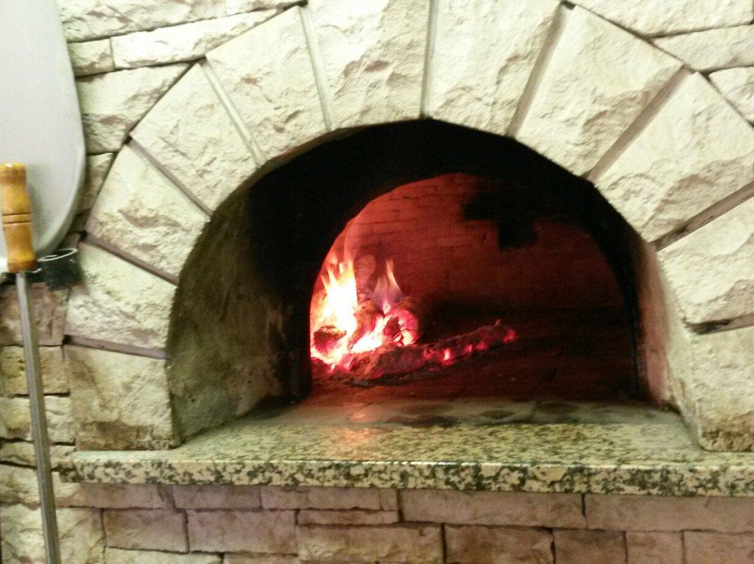 Grill Pizzeria Stella