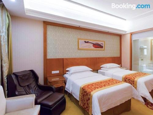 潮阳维也纳酒店高铁站店主图