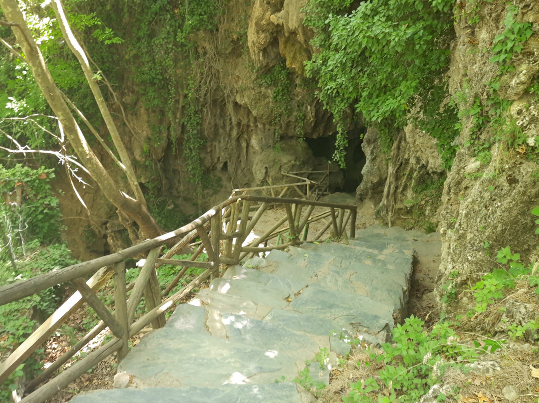 Yerkupe Magarasi景点图片