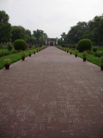 Jehangir's Tomb & Kamran's Baradari Pavilion-拉合尔必去景点