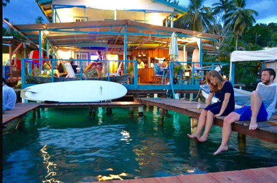 Bocas Pub Cruise景点图片