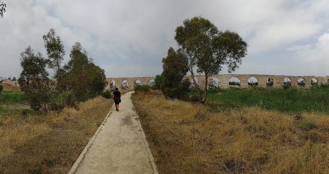 Kamares Aqueduct景点图片