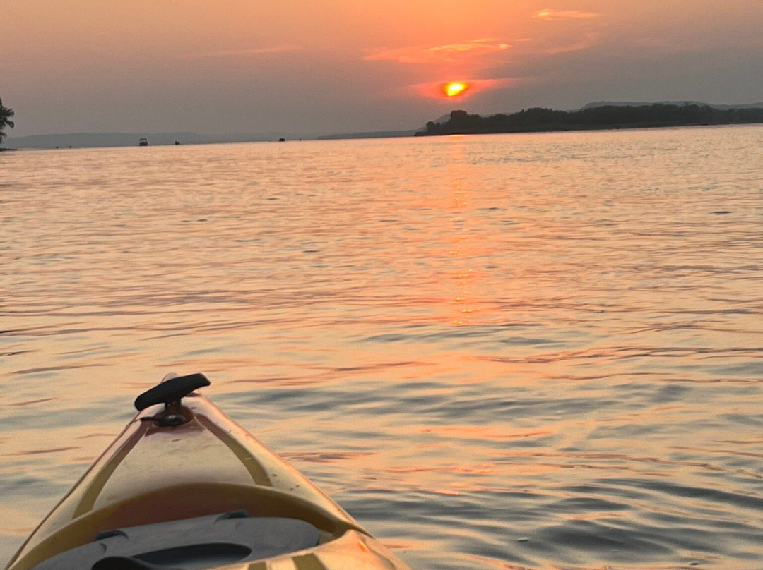 Broken Paddle Guiding Co.-Wabasha必去景点