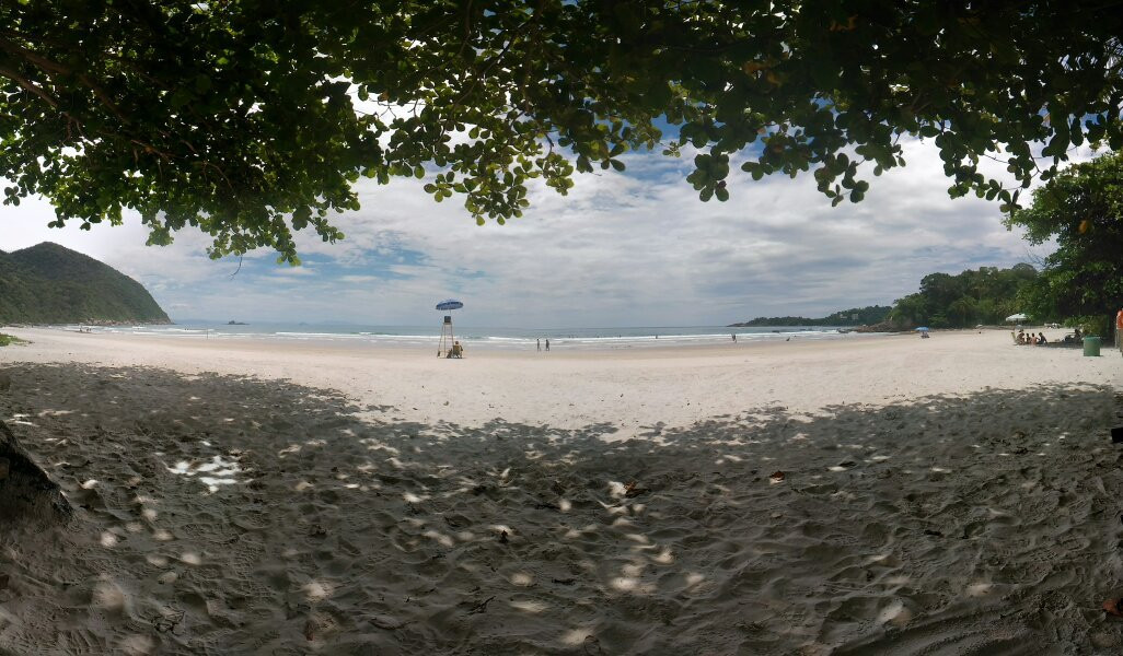 Praia do Pinheiro-瓜鲁雅必去景点