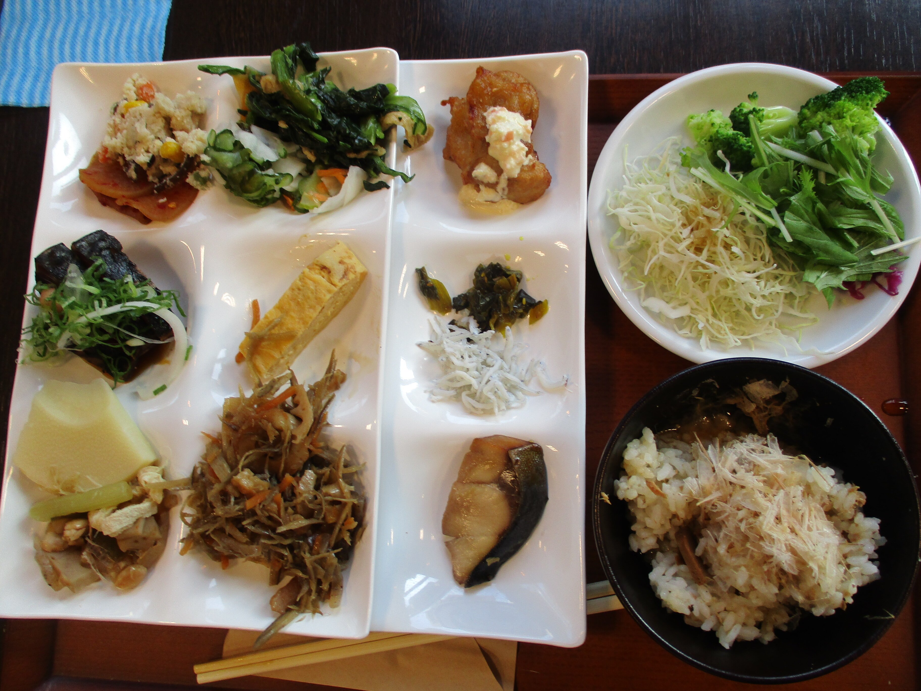 高知播磨屋桥西铁酒店-餐饮