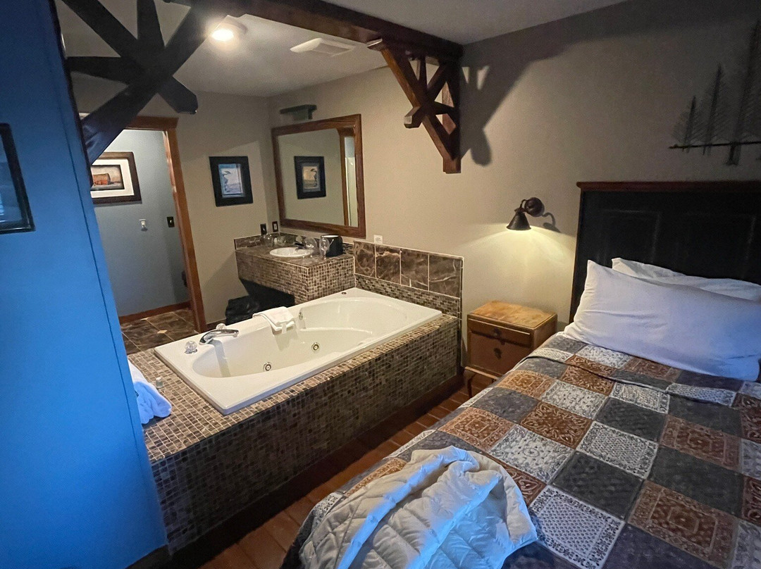 Sumas Mountain Lodge主图