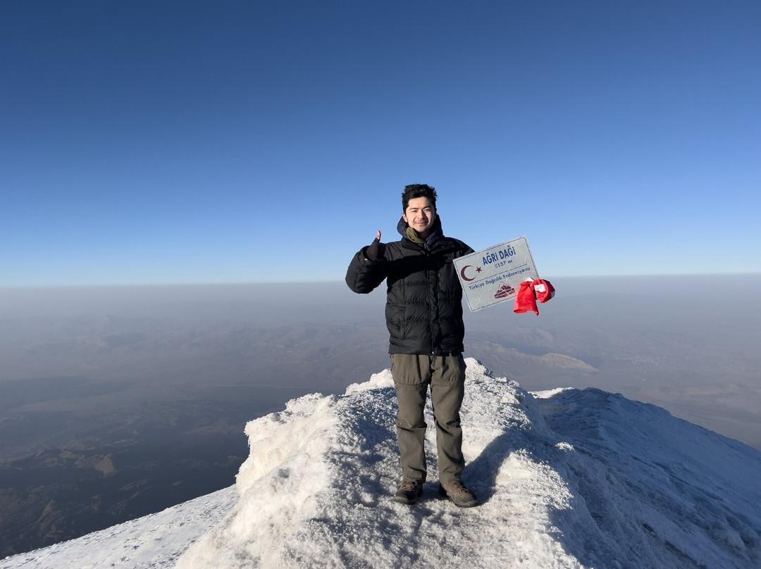 Ararat Peak景点图片