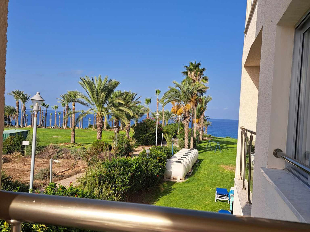 Helios Bay Hotel主图