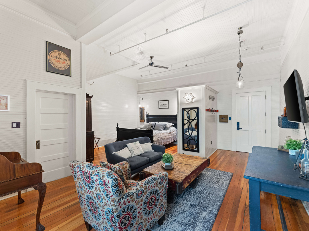 McCloud Mercantile Hotel主图