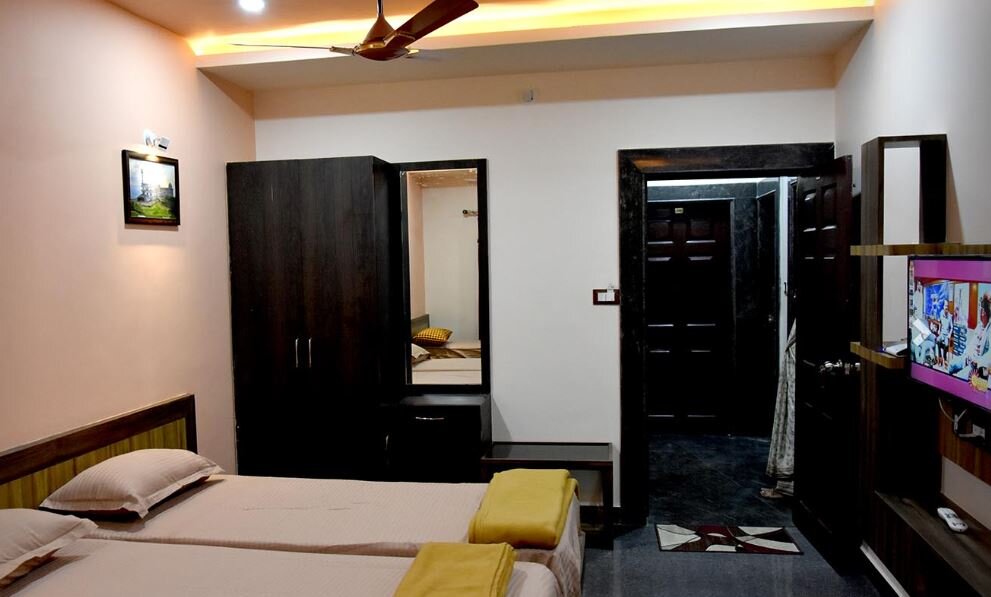 Kamath Residency-客卧