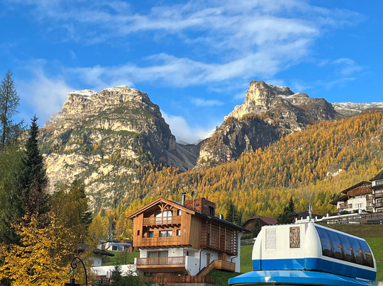 Sportony Mountain Lodges主图