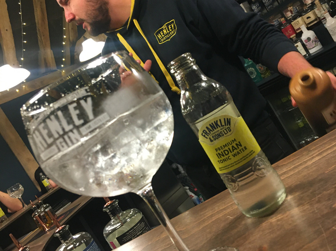 The Henley Distillery Gin Experience景点图片