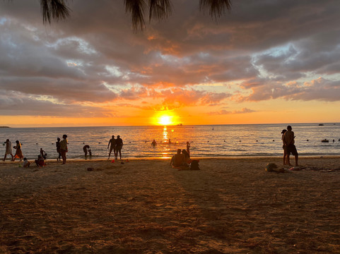 伯恩特别墅酒店主图
